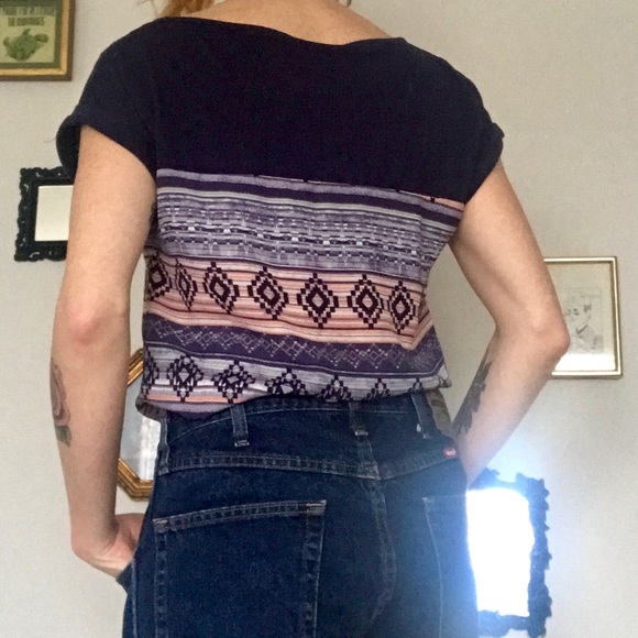 Aztec Top - Picture 3 of 7